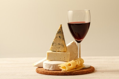 Countries That Eat The Most Cheese In The World Top 11 Countries with Best Food/Diet in the World for Retirees and Expats