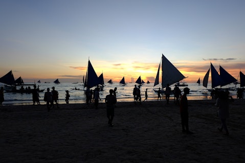 25 Best Vacations for Single Guys to Get Laid