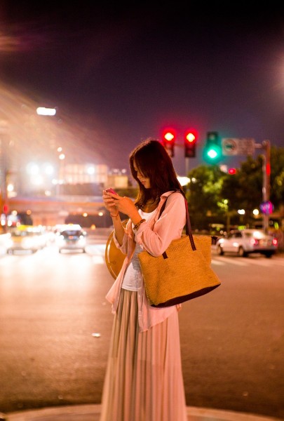 Lightweight Cell Phones in the World 