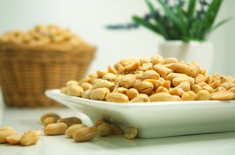 Top 10 Snack Foods Consumed in America - Nuts