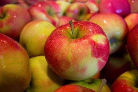 Most Consumed Fruits in the US - Apples