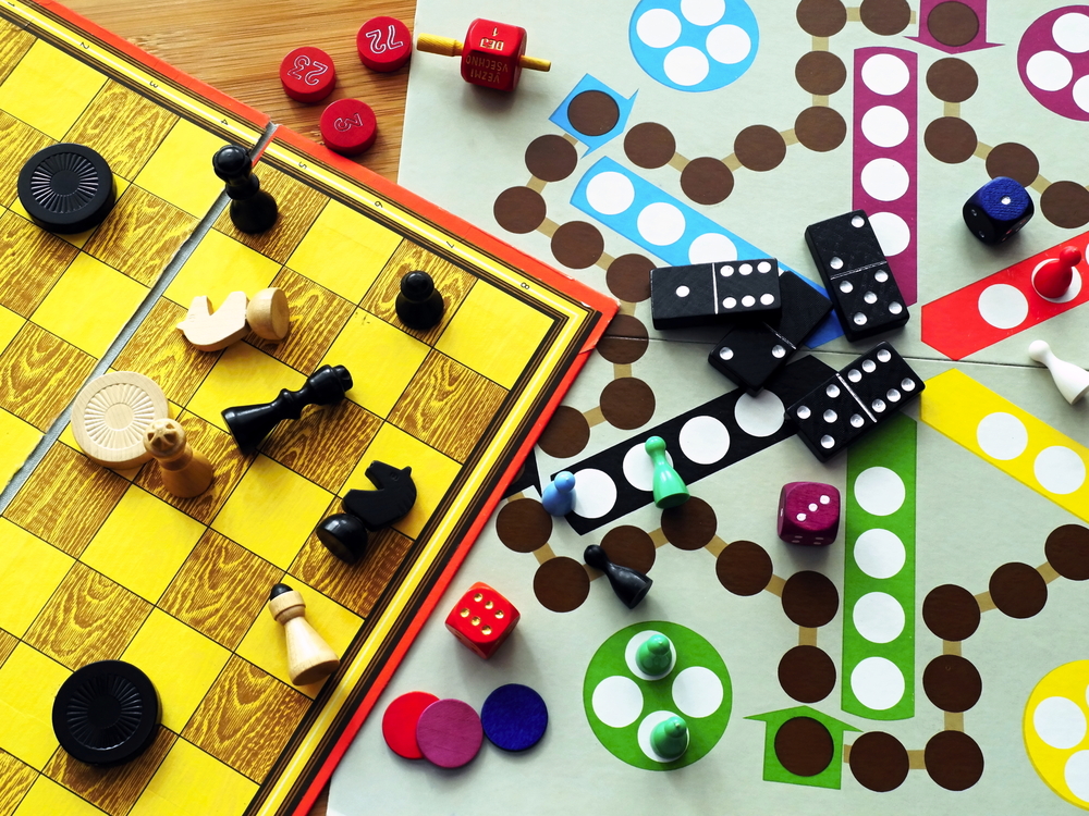 The Best Selling Board Games of All Time Ranked [Infographic] in