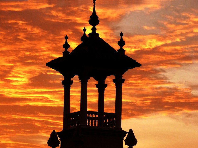 national-palace-398053_1280