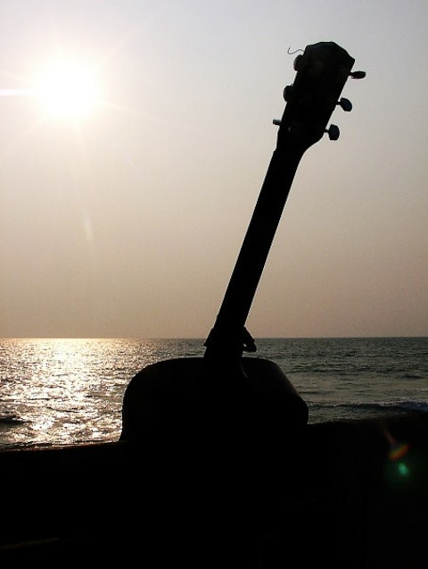 Easy Acoustic Guitar Songs for Beginners: Summer Campfire Songs - Island In the Sun – Weezer,