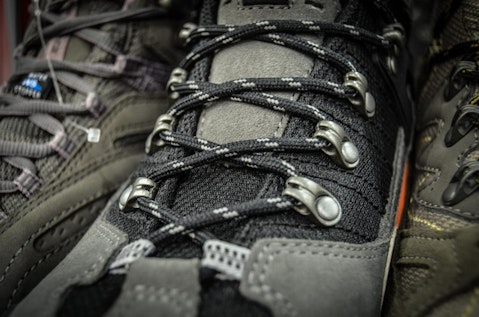 Quick and Easy Team Building Activities for Students - Shoe Tower