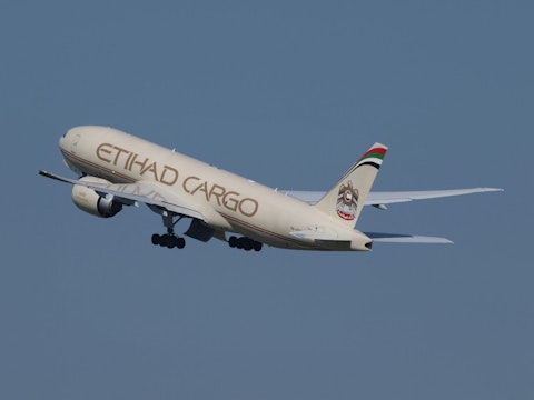 etihad-airways-867760_1280 10 Highest Rated Airlines in the World