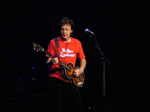 mccartney, paul, square, many, new, york, one, performing, songs, madison, garden, his, great, legendary, music, concert