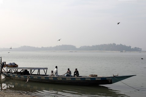 Brahmaputra river-ferry-828301_1280