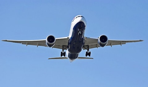 British_Airways_Boeing_787-8_Dreamliner_(G-ZBJC)_arrives_London_Heathrow_15Sep2015_arp