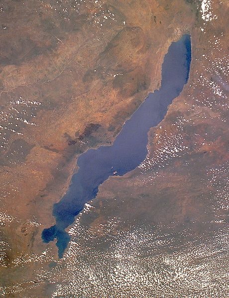 460px-Lake_Malawi_seen_from_orbit