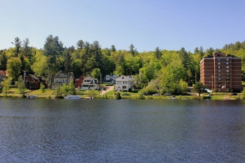 saranac-lake-347392_1280 11 Deadliest Lakes in the United States 