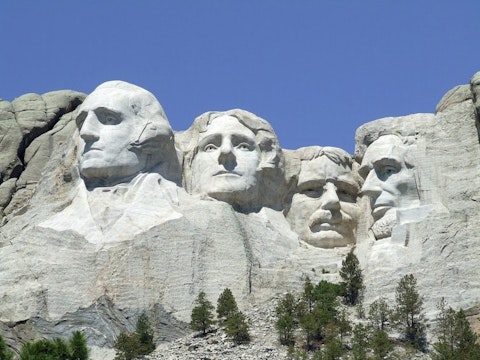 mount-rushmore-902483_1280 11 Most Famous Sculptures in the World