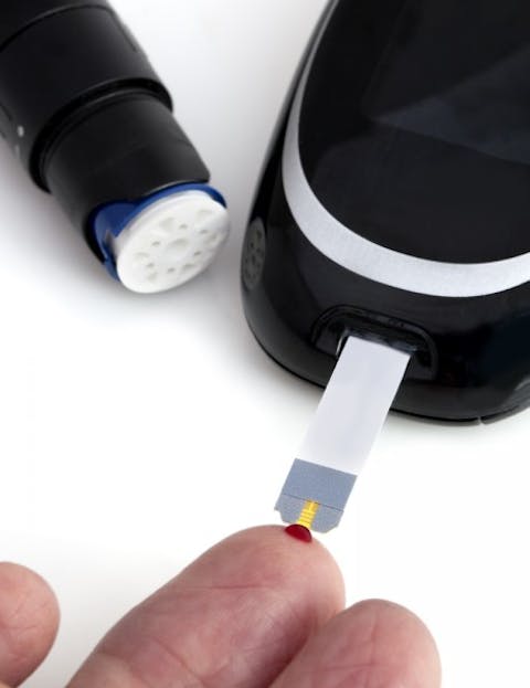 type, sugar, blood, tester, finger, equipment, lancet, drop, photograph, glucomeer, test, 2, medical, glaucometer, diabetes, glucose, monitor 6 Tips For Managing Type 2 Diabetes