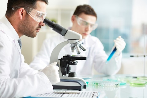lab, laboratory, clinic, clinical, scientist, researching, research, chemist, medical, man, male, specialist, focus, chemistry, test, science,10 Most Advanced Countries in Science