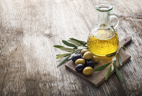 oil, spain, field, oilcan, sun, wood, plant, tree, agriculture, green, aroma, yellow, trees, sunny, olive, spoon, grove, bottle, tasty, taste, selection, mediterranean, golden, 7 Countries That Make the Best Olive Oil in the World 