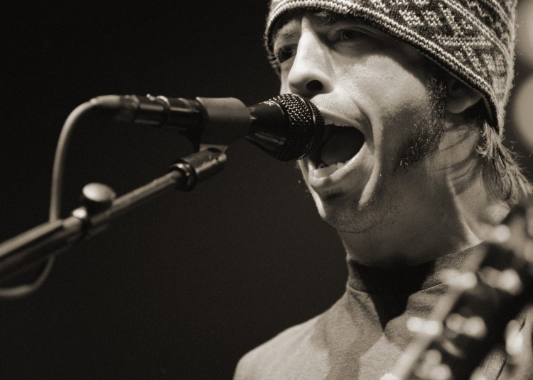 singers-554241_1920 11 Greatest Drummers of All Time