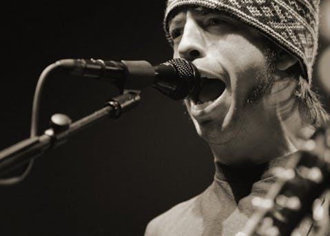 singers-554241_1920 11 Greatest Drummers of All Time