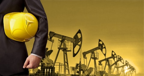 oil, rig, well, gas, oilman, job, russia, fuel, sunrise, power, business, controls, yellow, pump, jack, repairman, male, helmet, orange, drilling, sun, engineer, black, worker, 11 Cities With The Highest Demand for Civil Engineers 