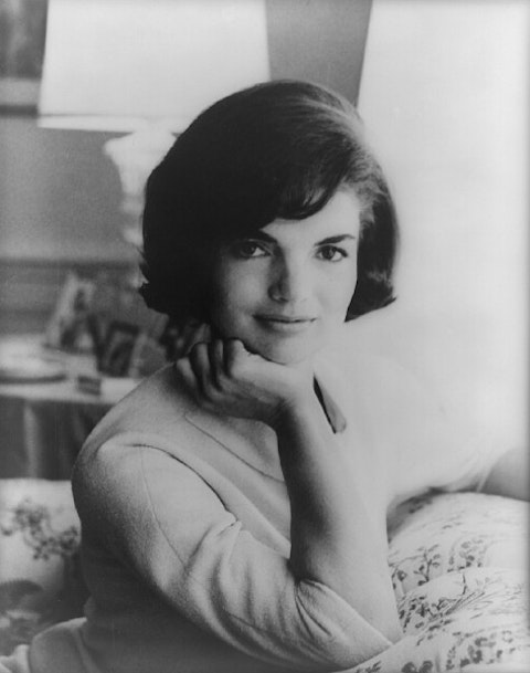 jacqueline-kennedy-393261_1280 6 Conspiracy Theories About JFK's Assassination