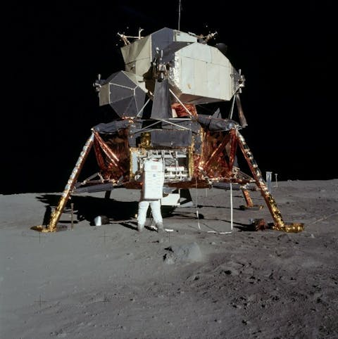 moon-landing-60543_1280