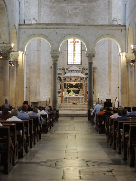 bari-106218_1920 10 Wealthiest Pastors in The World 