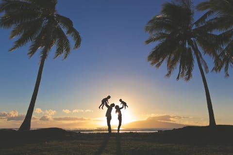 maui, island, fun, hawaiian, oahu, outdoor, tree, kauai, parenthood, happiness, summer, people, sun, father, paradise, portrait, parents, four, family, lifestyle, young, beach,11 Best Places to Visit in USA for Families