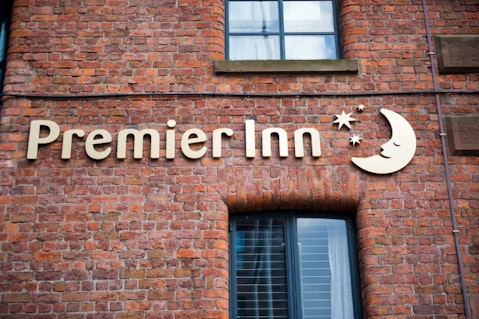 premier, inn, uk, bed, destination, brick, expensive, biggest, travel, overnight, business, sign, holiday, night, liverpool, luxury, service, port, hostel, entrance, old, united, Top 5 Hotel Chains Preferred by Cheating Couples