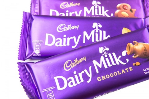milk, uk, isolated, popular, temptation, dessert, white, bar, sweet, business, snack, shot, illustrative, packshot, chocolate, cadbury, editorial, pack, cocoa, candy, purple,Top 11 Selling Chocolate Bars in the World