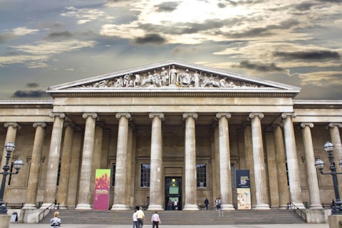 museum, british, london, uk, outdoor, classical, square, historical, stone, national, landmark, culture, column, outside, interest, entrance, old, people, united, historic, front, 10 Most Famous Artifacts from the Ancient World