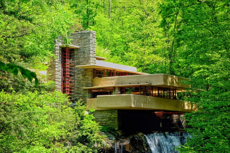 fallingwater-378309_1280 11 Most Famous Architects In The World