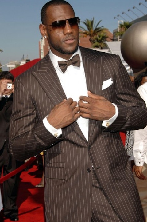 lebron, suit, the, james, 2007, carpet, arrivals, espy, awards, red, half-length, brown, theatre, bow, fashion, celebrity, portrait, pinstripe, men's, dapper, kodak, film, tie, athletic, sport, hollywood