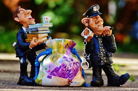 taxes-1027103_1920 6 Serious Crimes That Police Officers Can Get Away With