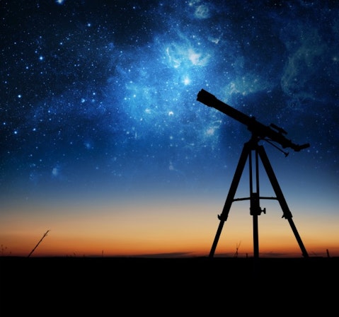11 Best Astronomy iPhone and Android Apps For Star Gazers