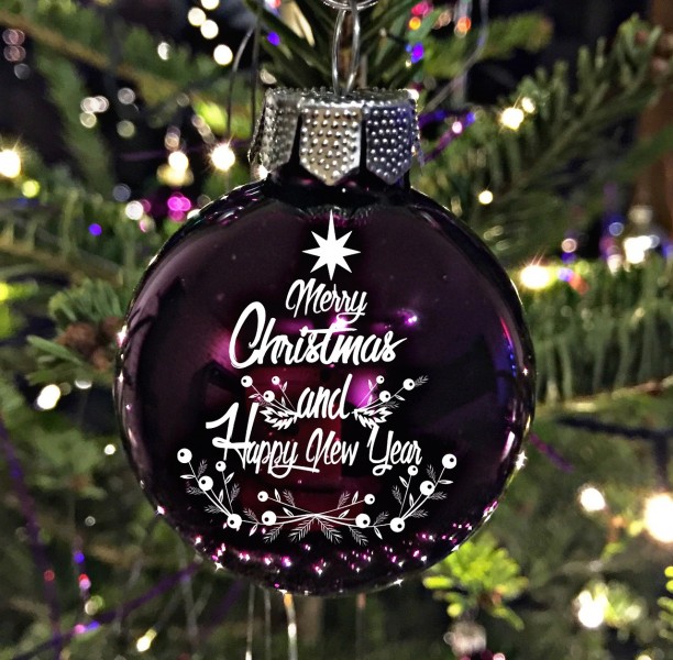 christmas-bauble-1103781_1280 10 Countries that Spend the Most on Christmas