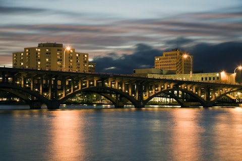 rockford, usa, river, cloud, built, night, reflection, architecture, sunset, sky, midwest, bridge, office, cloudscape, illinois, structure, 10 Cities With The Highest Out Migration in America 