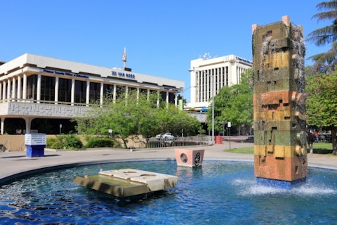 16 Poorest Metropolitan Cities in America: 2015 List