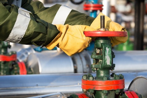 gas, fuel, handsome, manual, technician, glasses, coveralls, hat, machinery, red, valve, pipeline, pump, field, jack, crude, drilling, engineer, black, technology, smiling,