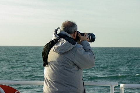 7 Easiest Digital Cameras to Use for Seniors