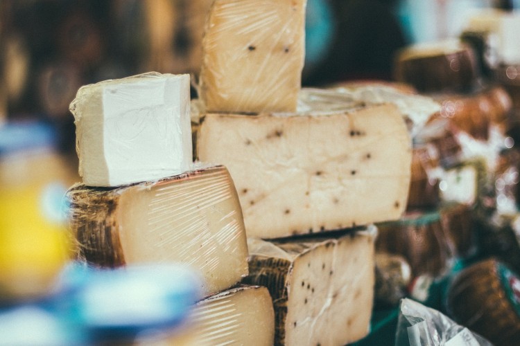 10 Countries that Export the Most Cheese in the World 