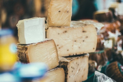 10 Countries that Export the Most Cheese in the World