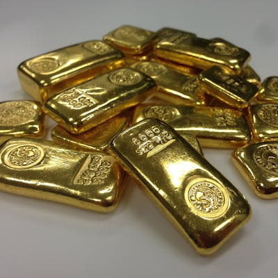 12 Best Gold Stocks to Buy According to Analysts
