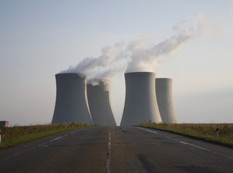 nuclear-power-plant-744424_1280