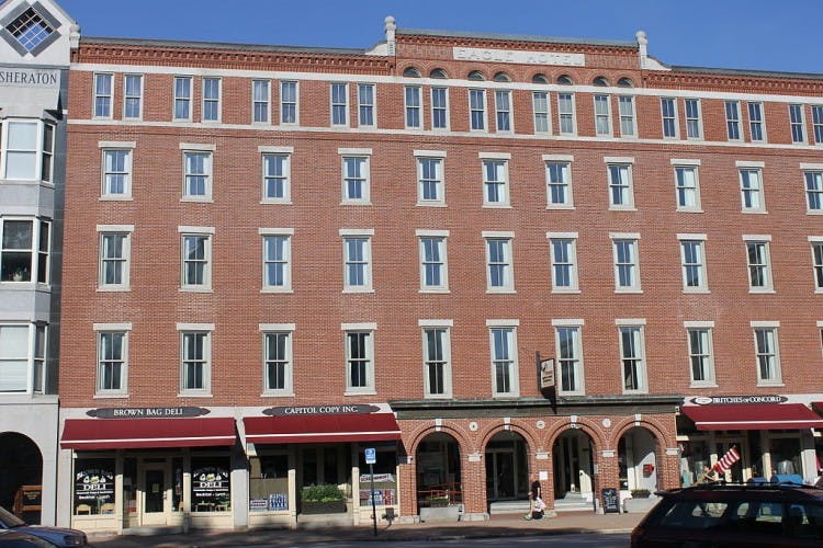 Former_Eagle_Hotel,_Concord,_NH_IMG_2674