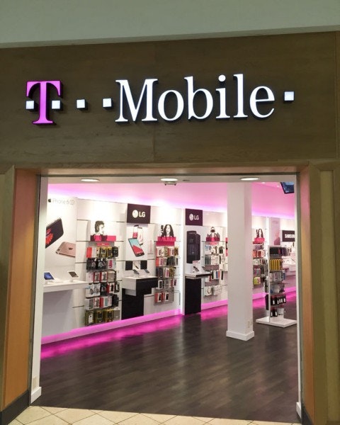 T-Mobile US Inc (NASDAQ:TMUS), T-Mobile US Inc (TMUS), LG
