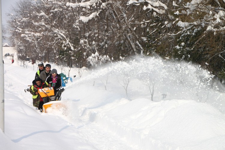 10 Best Snow Blowers On The Market For The 2016-2017 Winter