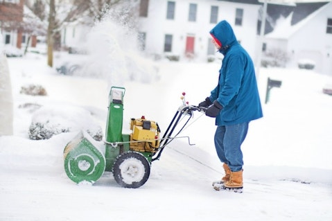 10 Best Snow Blowers On The Market For The 2016-2017 Winter