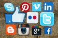 17 Top Social Media Apps in 2016