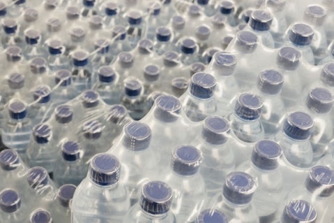 8 Countries that Produce the Most Bottled Water in the World 