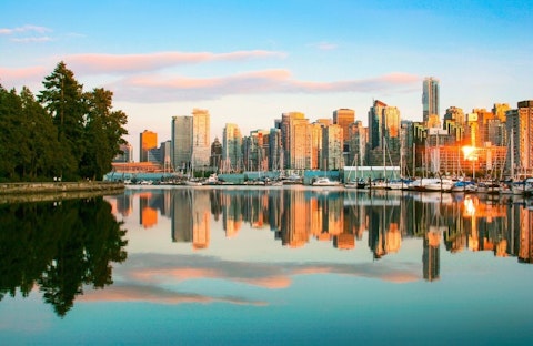  10 Warmest Sunniest Places to Live in Canada