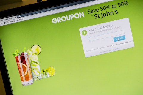 7 Best Apps For Finding Discounts and Deals